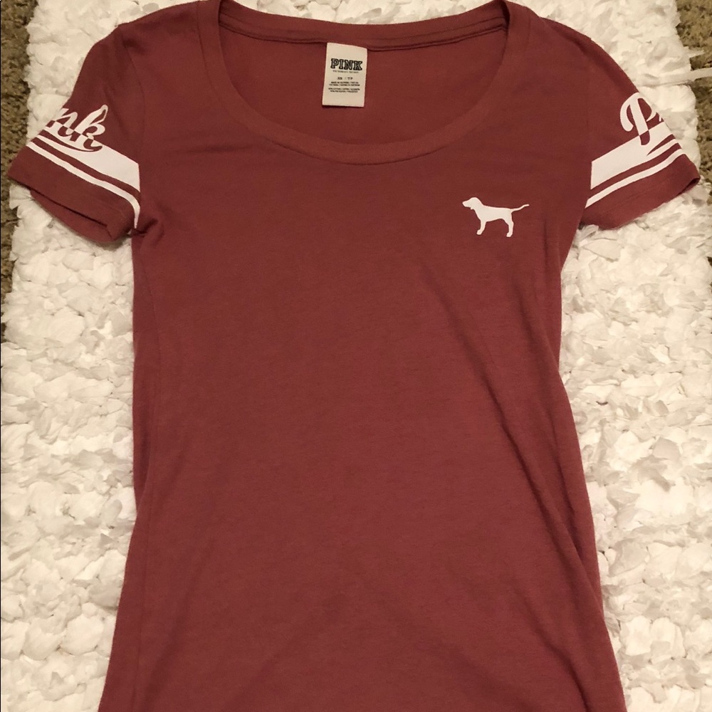 Super cute PINK VS T-shirt
